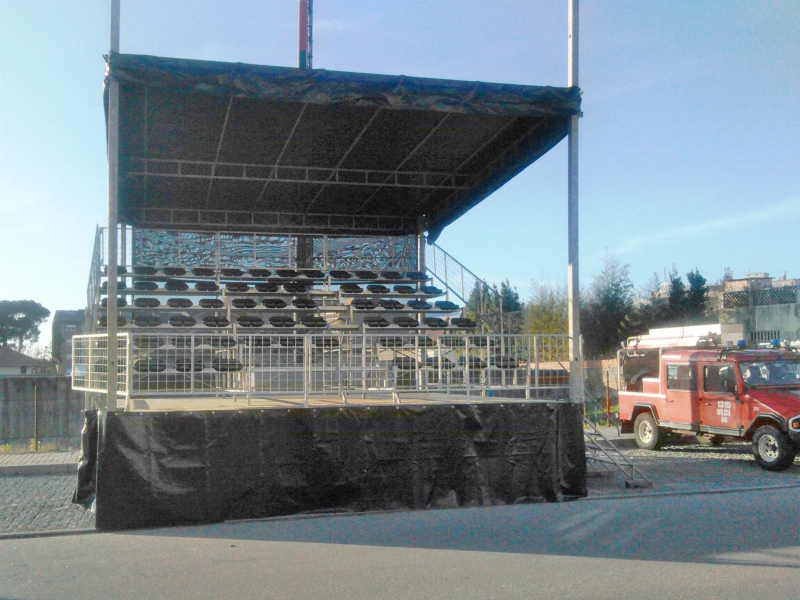 Tribuna