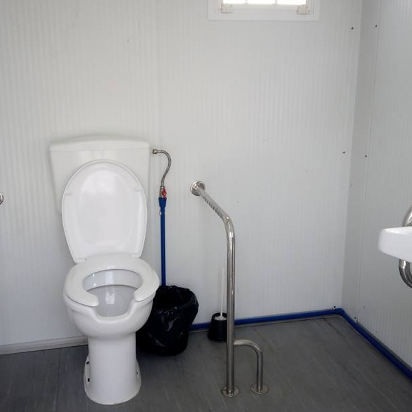 WC pessoas com deficiência ( interior )